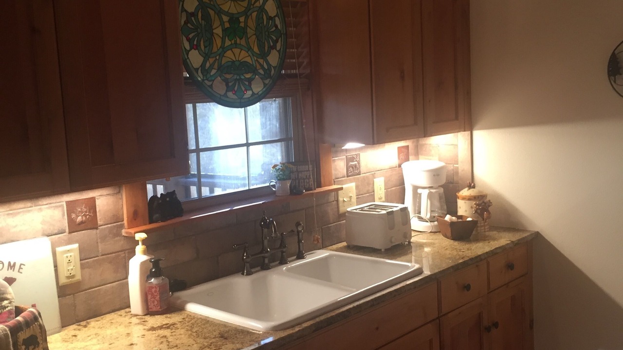 Photo of Kitchen in Reeds Spring