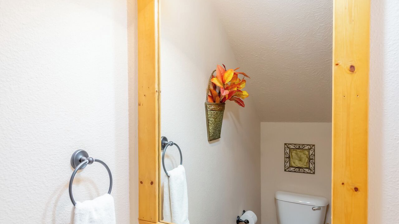 Photo of Bathroom in Reeds Spring