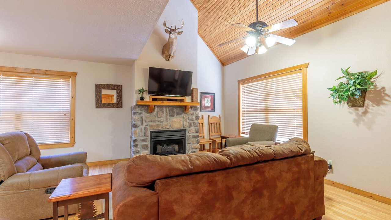 Photo of Livingroom in Reeds Spring