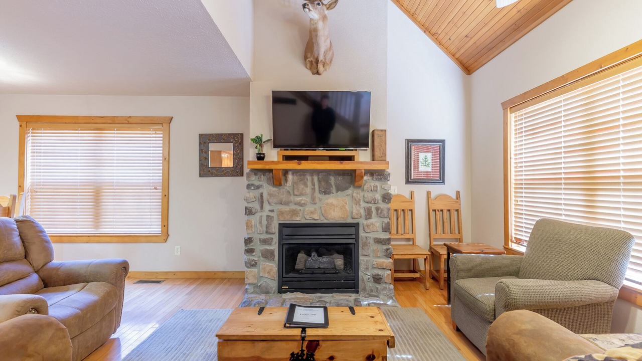 Photo of Livingroom in Reeds Spring