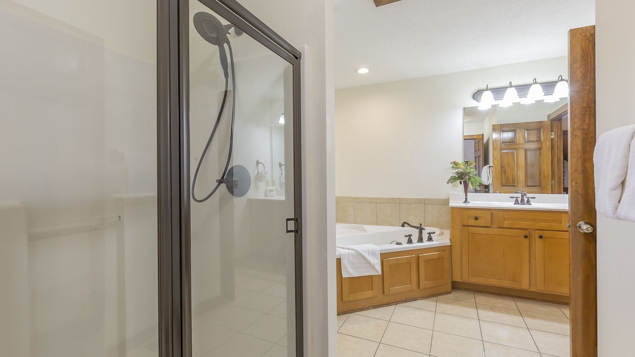 Photo of Bathroom in Reeds Spring