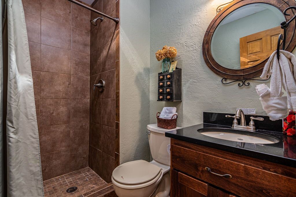 Photo of Bathroom in Blue Eye