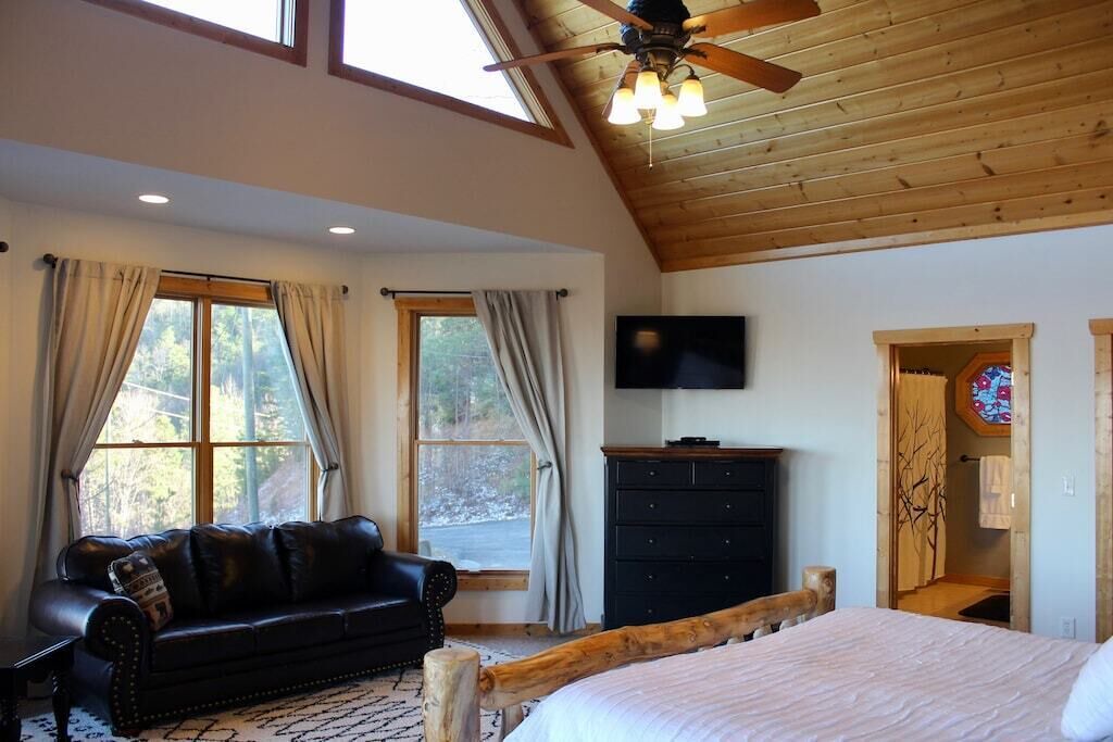 Photo of Bedroom in Smoky Mountains