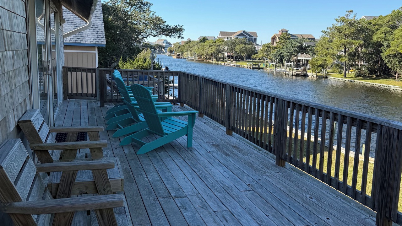 Photo of Patio Balcony in Brigands' Bay