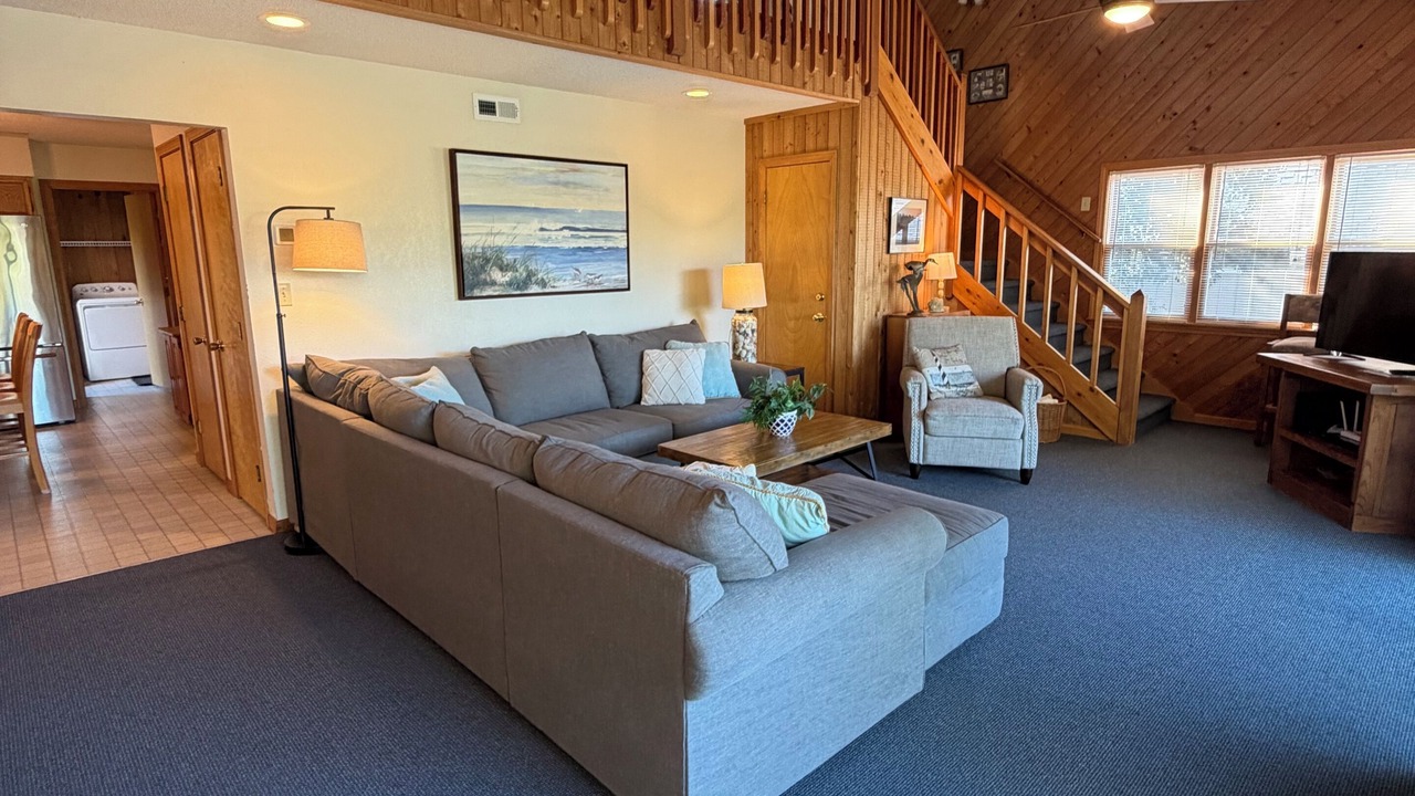 Photo of Livingroom in Brigands' Bay