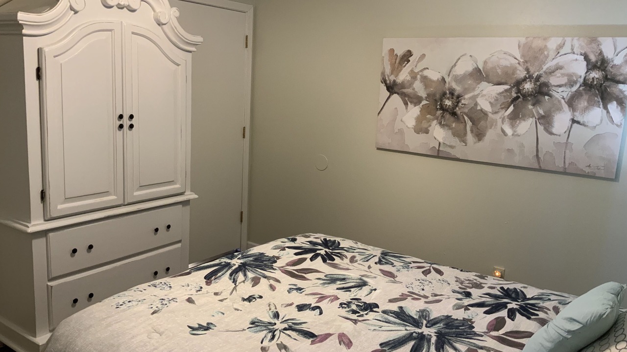 Photo of Bedroom in Notch Estates