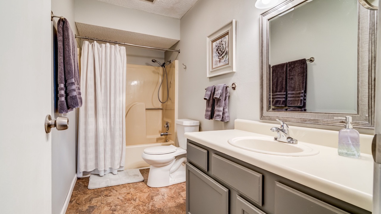 Photo of Bathroom in Notch Estates