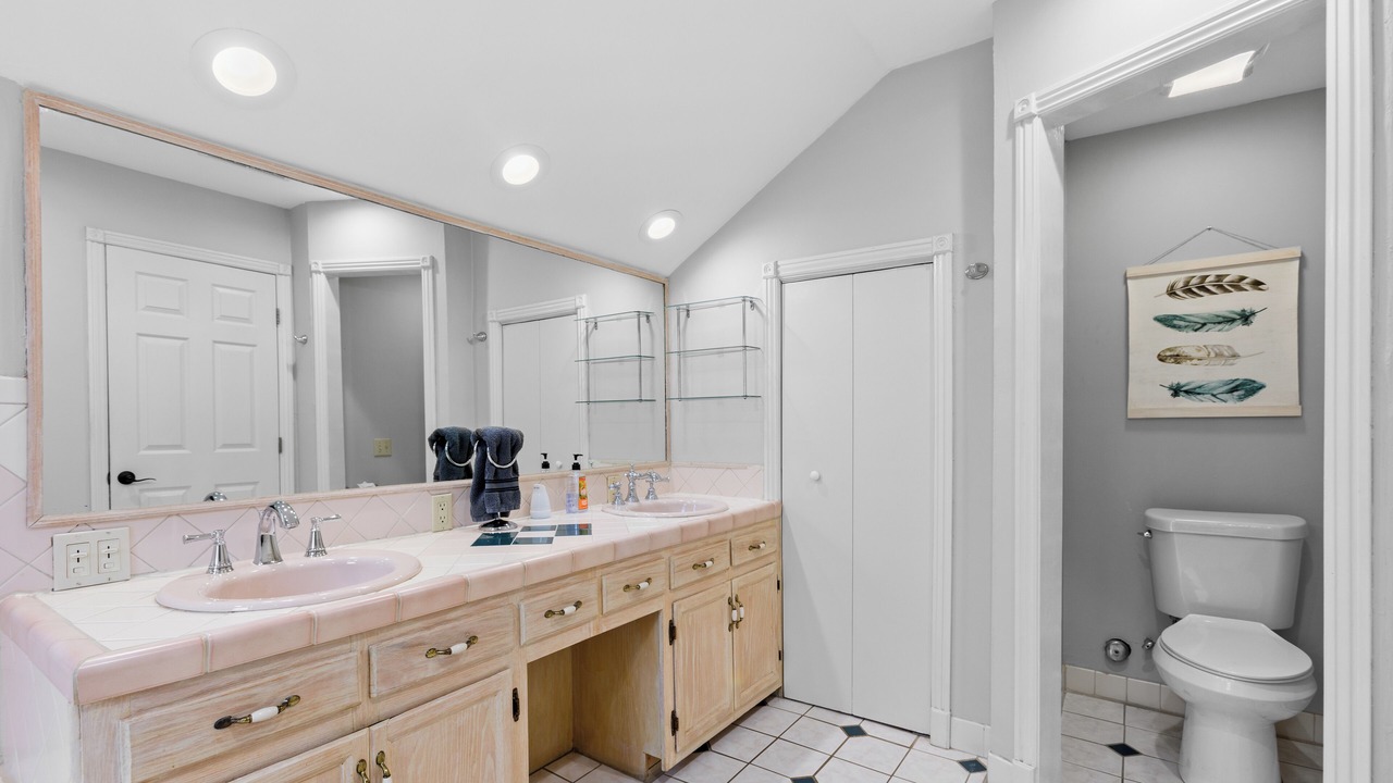 Photo of Bathroom in Table Rock