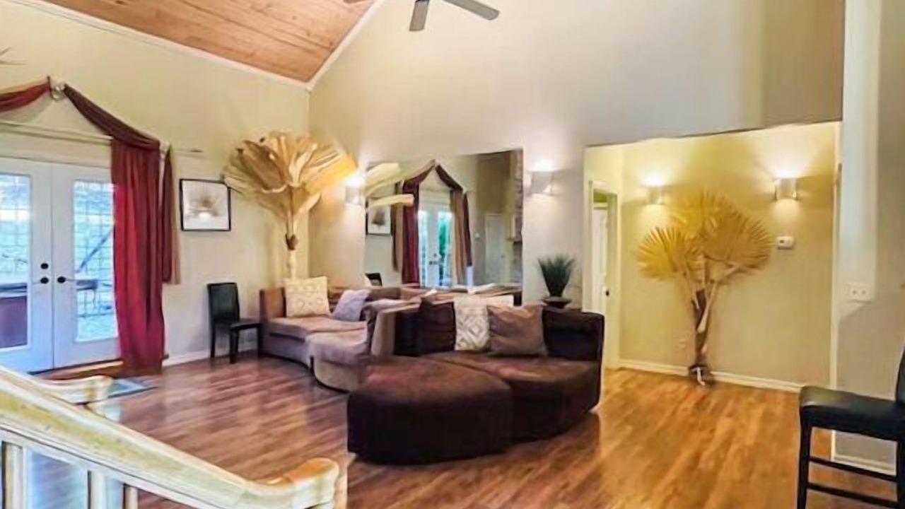 Photo of Livingroom in Table Rock