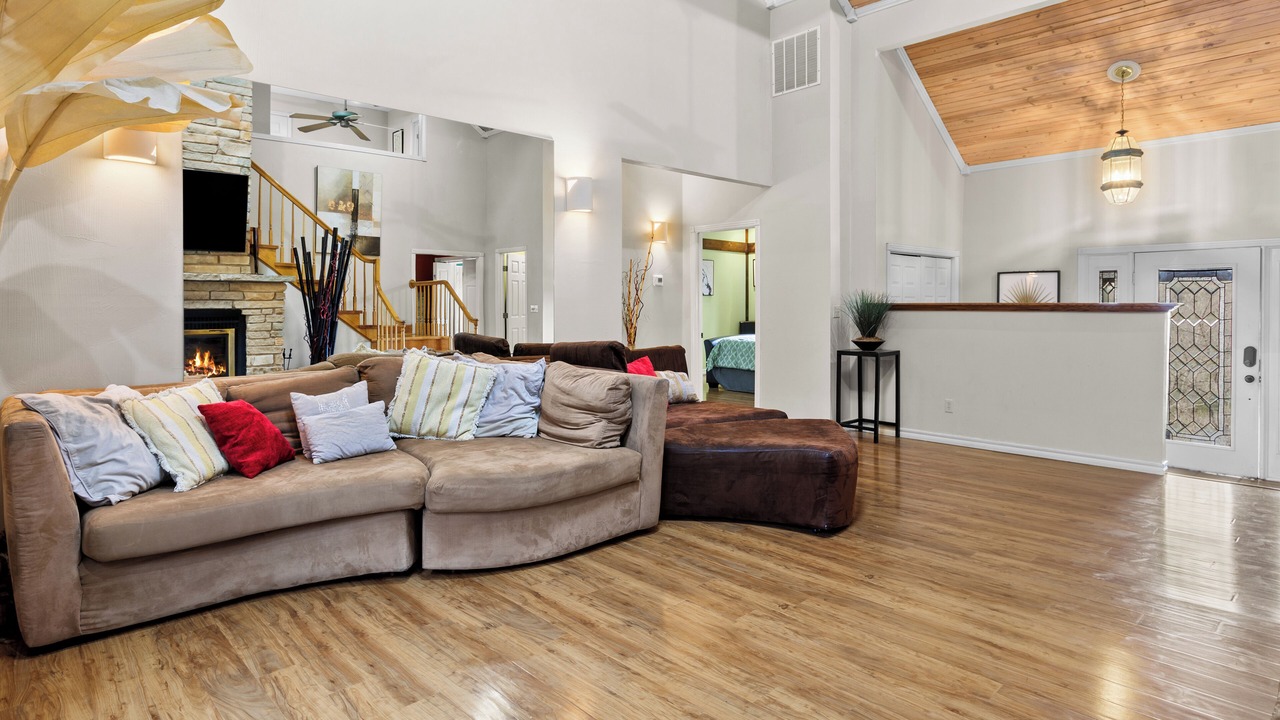 Photo of Livingroom in Table Rock