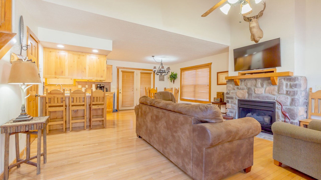 Photo of Livingroom in Reeds Spring