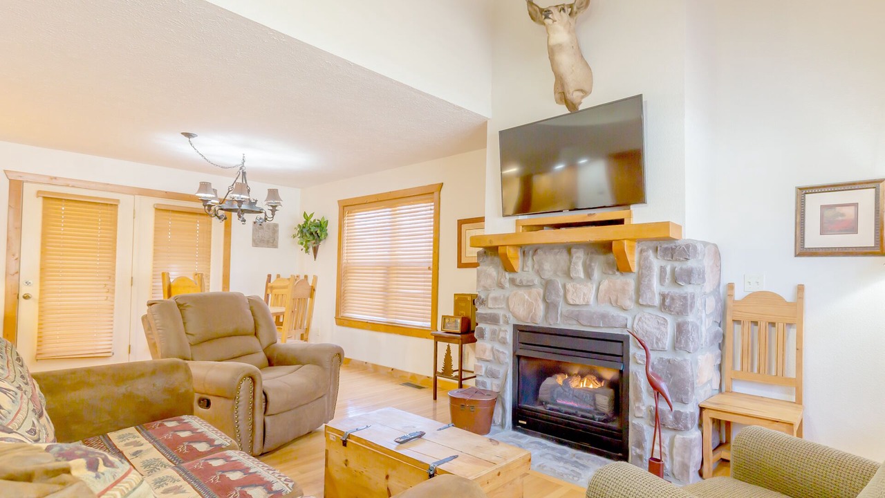 Photo of Livingroom in Reeds Spring