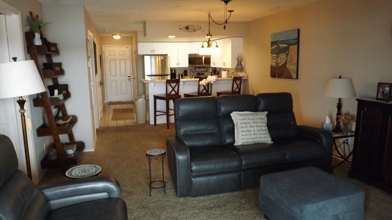 Photo of Livingroom in Hollister
