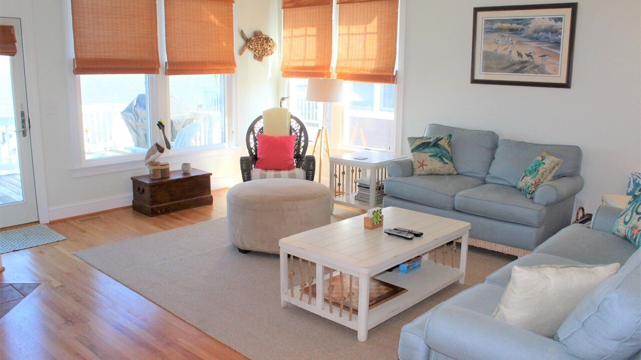 Photo of Livingroom in Manteo