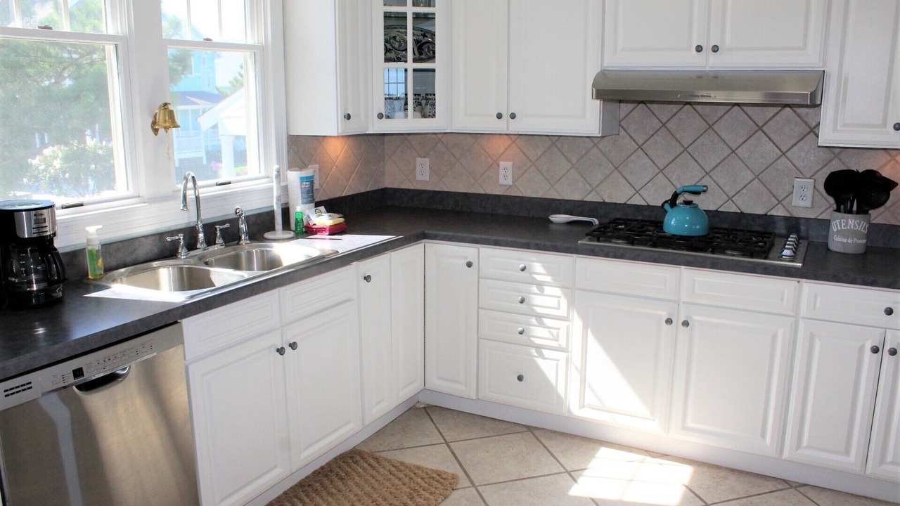 Photo of Kitchen in Manteo