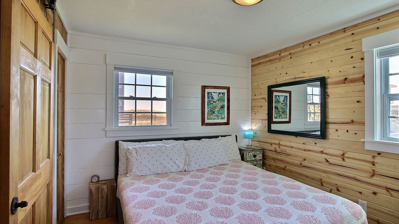 Photo of Bedroom in Rodanthe
