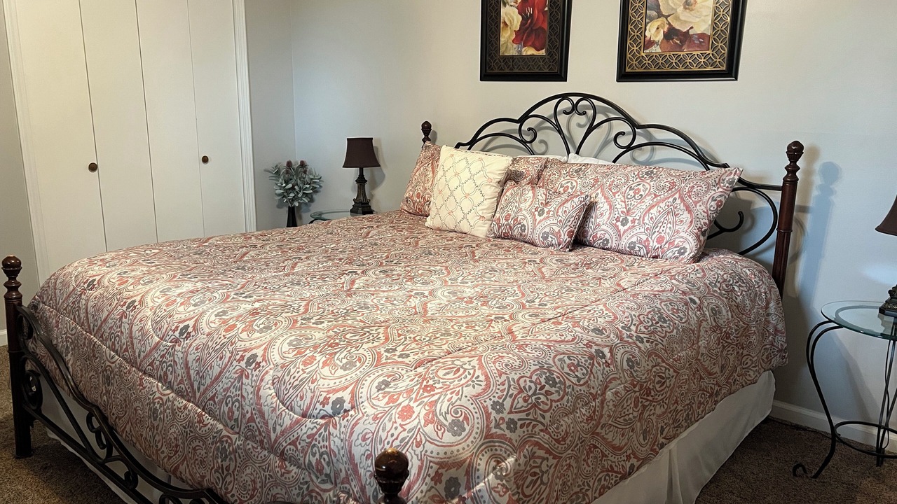 Photo of Bedroom in Notch Estates