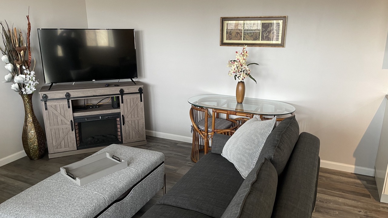 Photo of Livingroom in Notch Estates