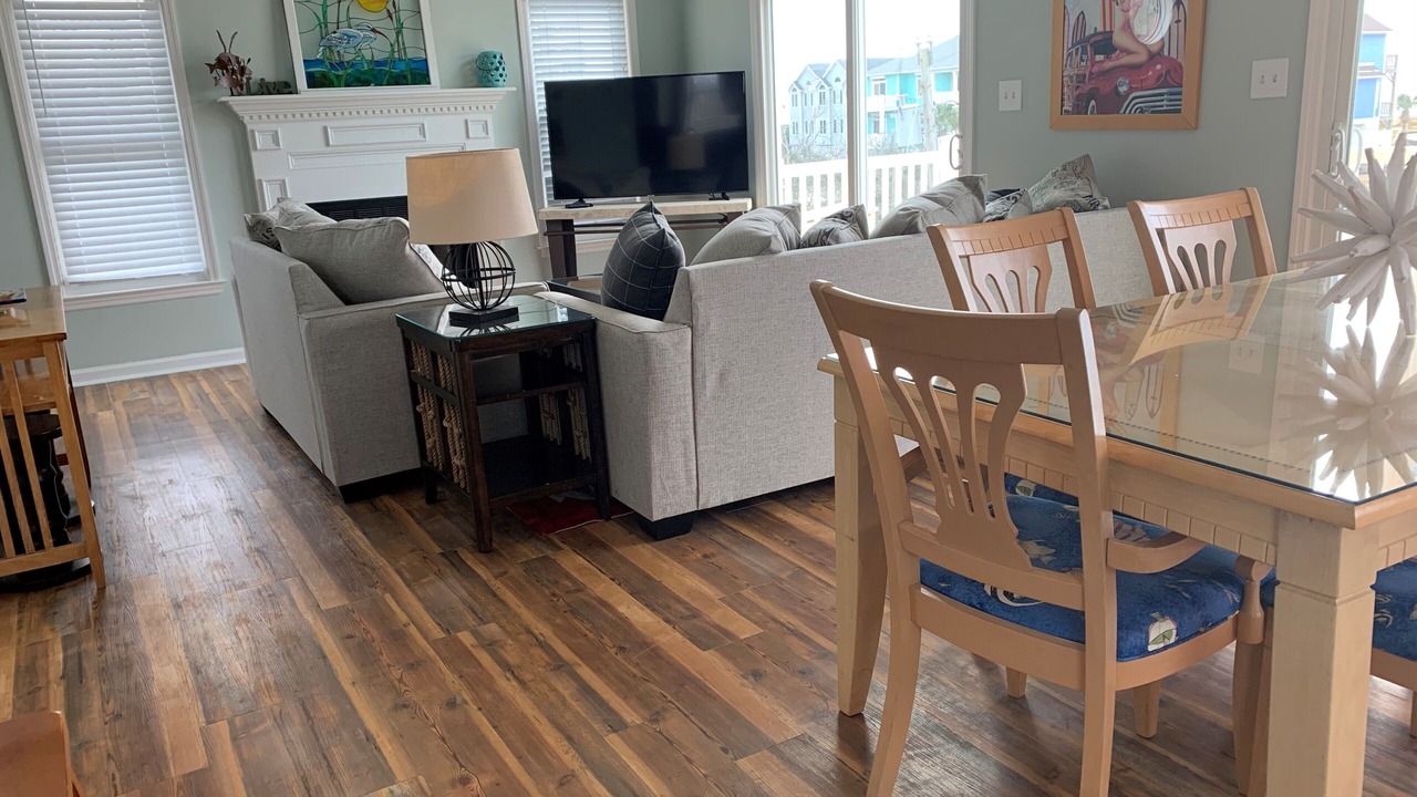 Photo of Livingroom in Emerald Isle