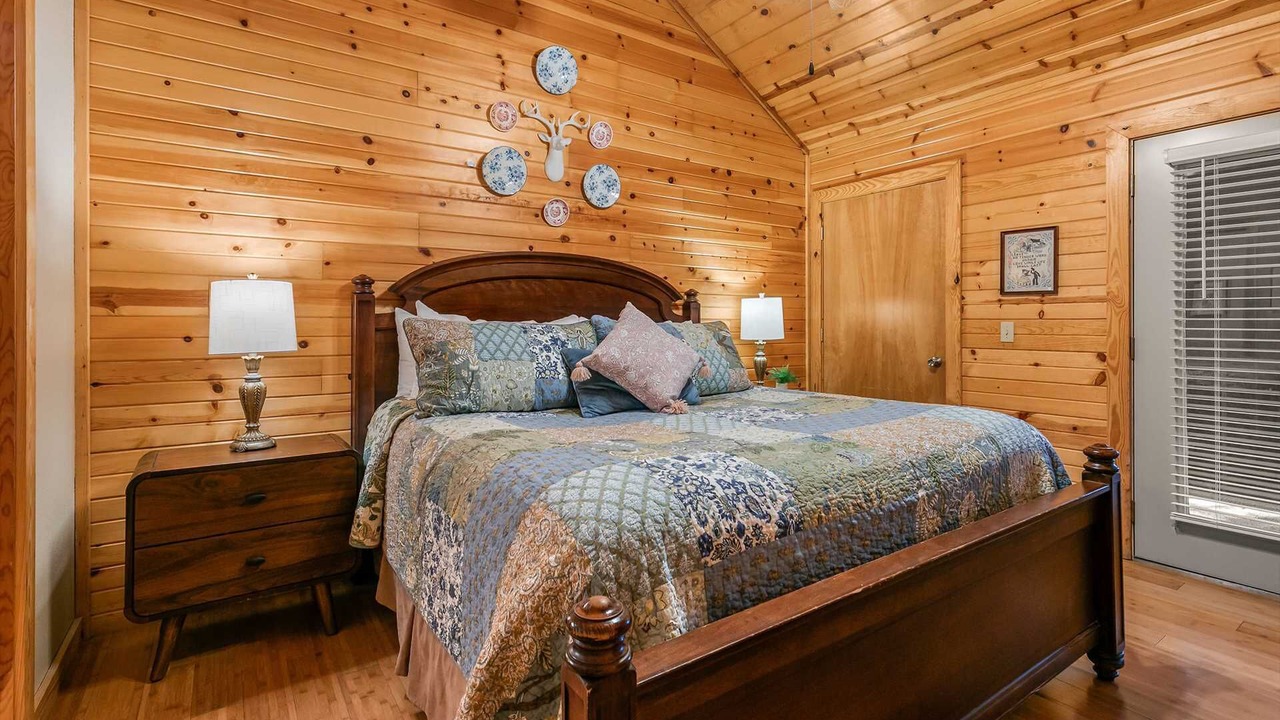 Photo of Bedroom in Notch Estates