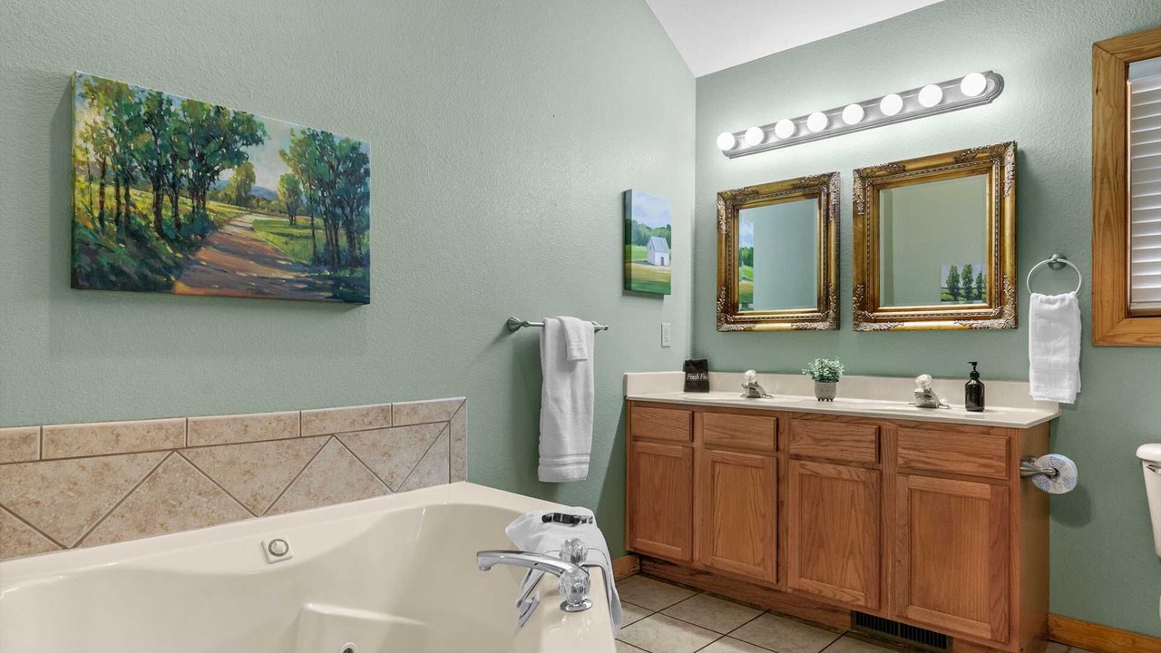 Photo of Bathroom in Notch Estates