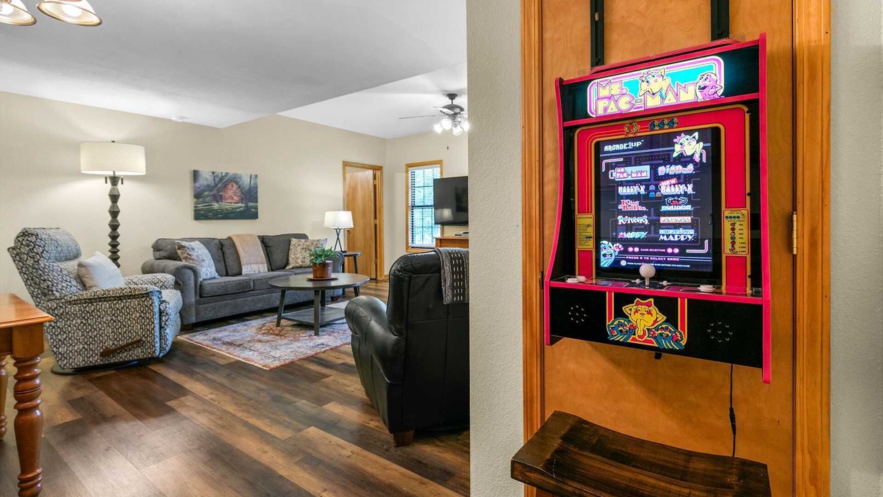 Photo of Livingroom in Notch Estates