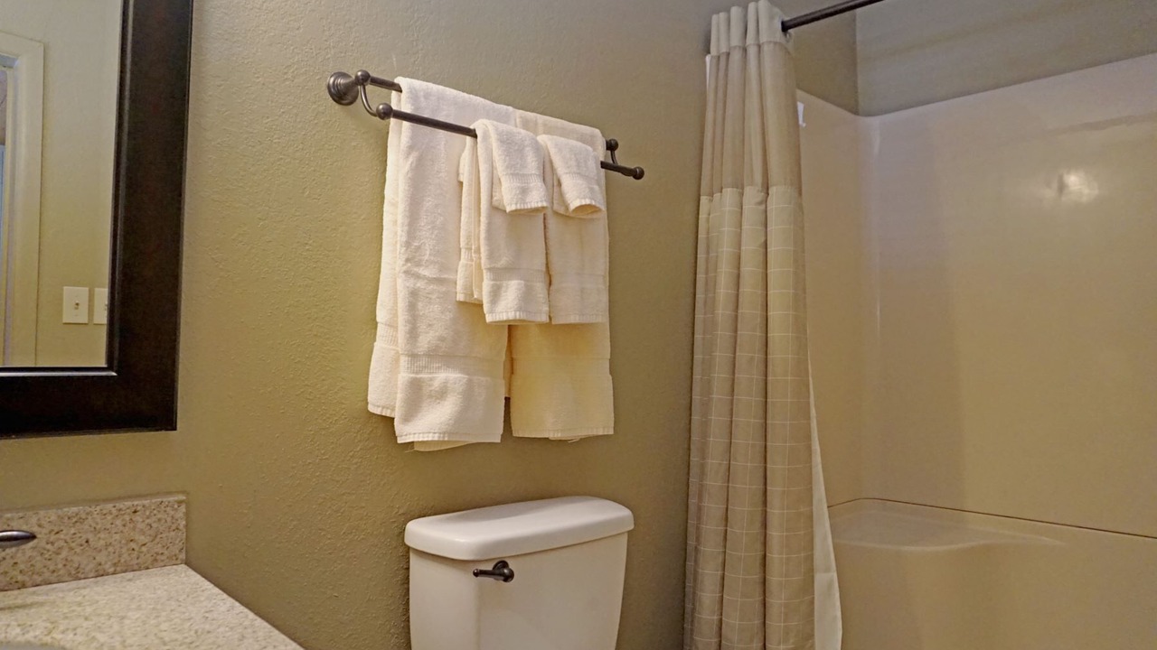 Photo of Bathroom in Red River