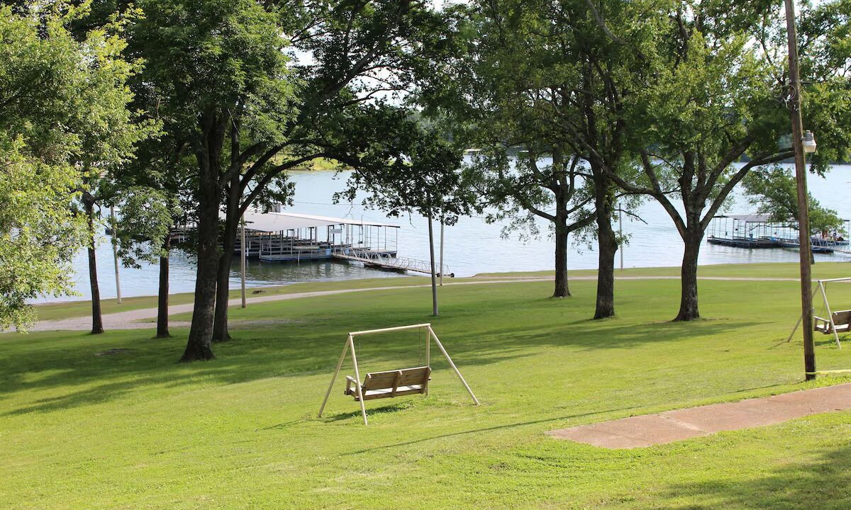 Photo of Others in Branson West