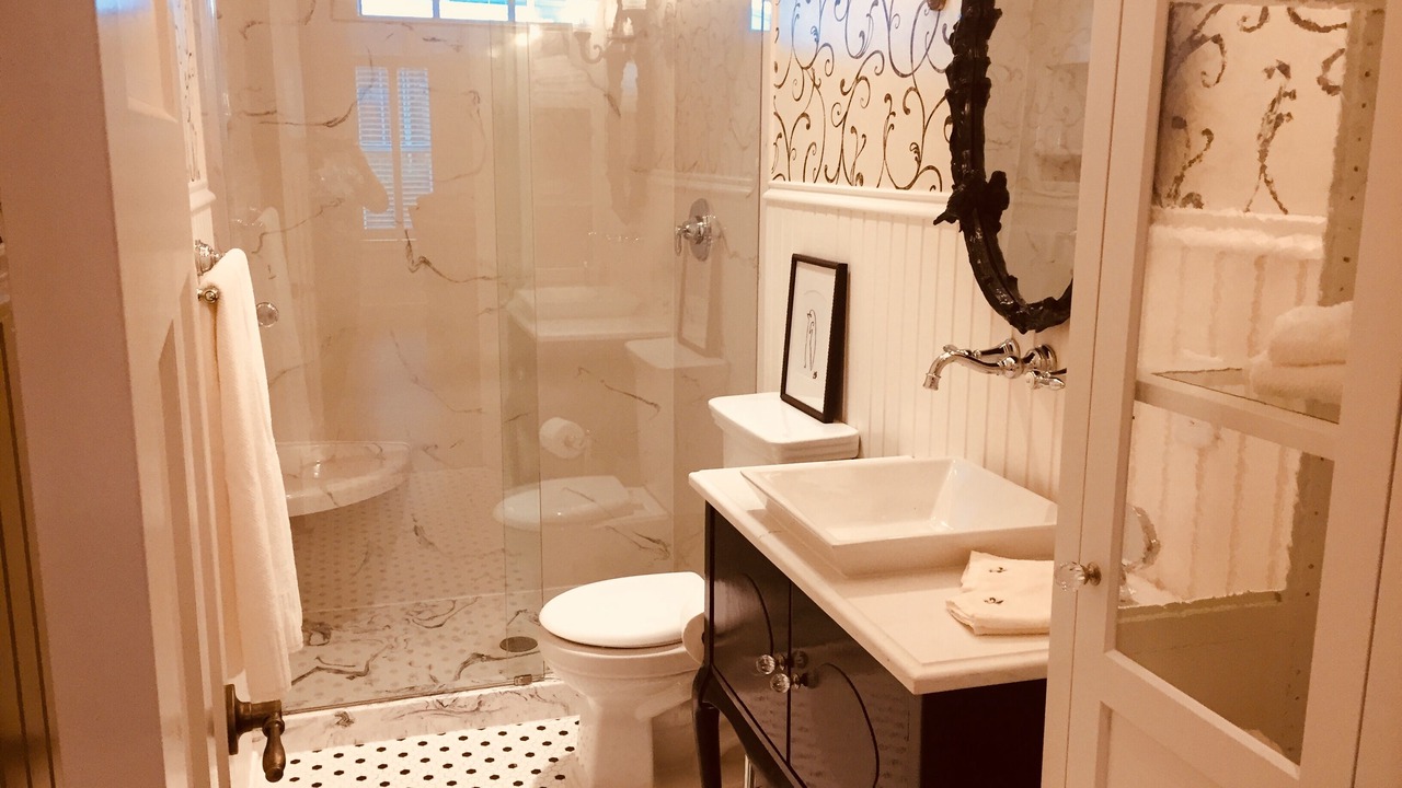 Photo of Bathroom in Bardstown