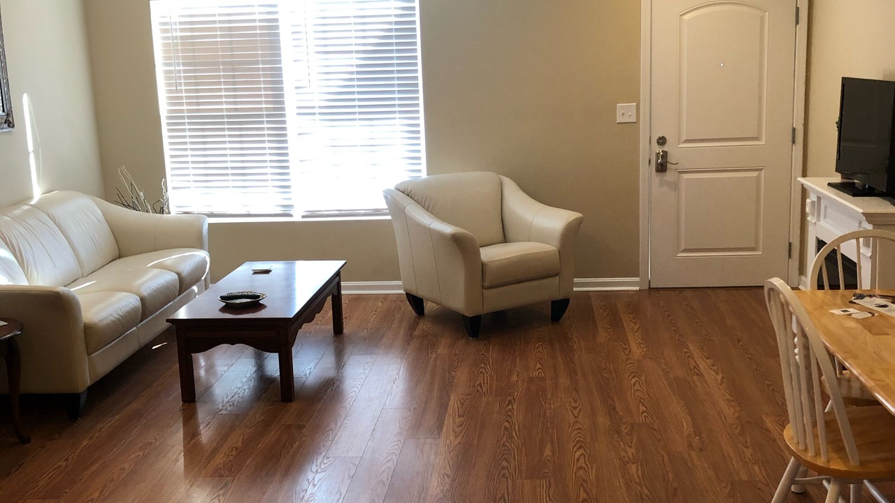 Photo of Livingroom in Elizabethtown
