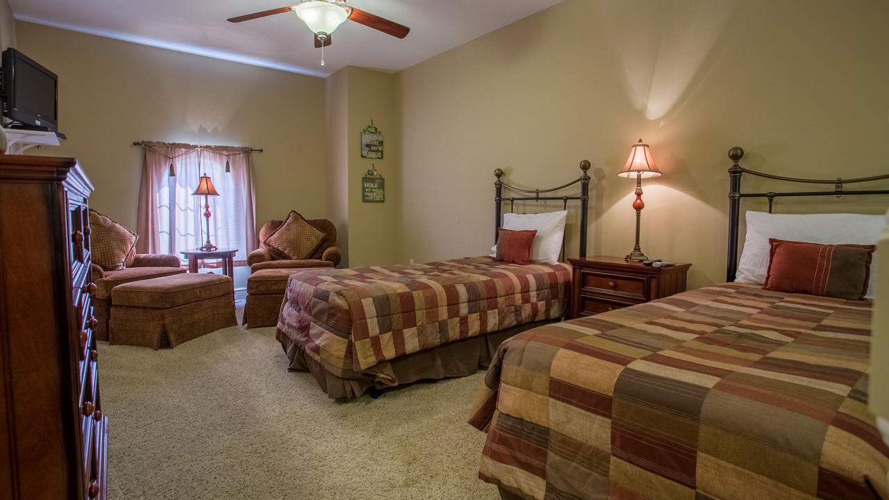Photo of Bedroom in Fieldstone Bluffs