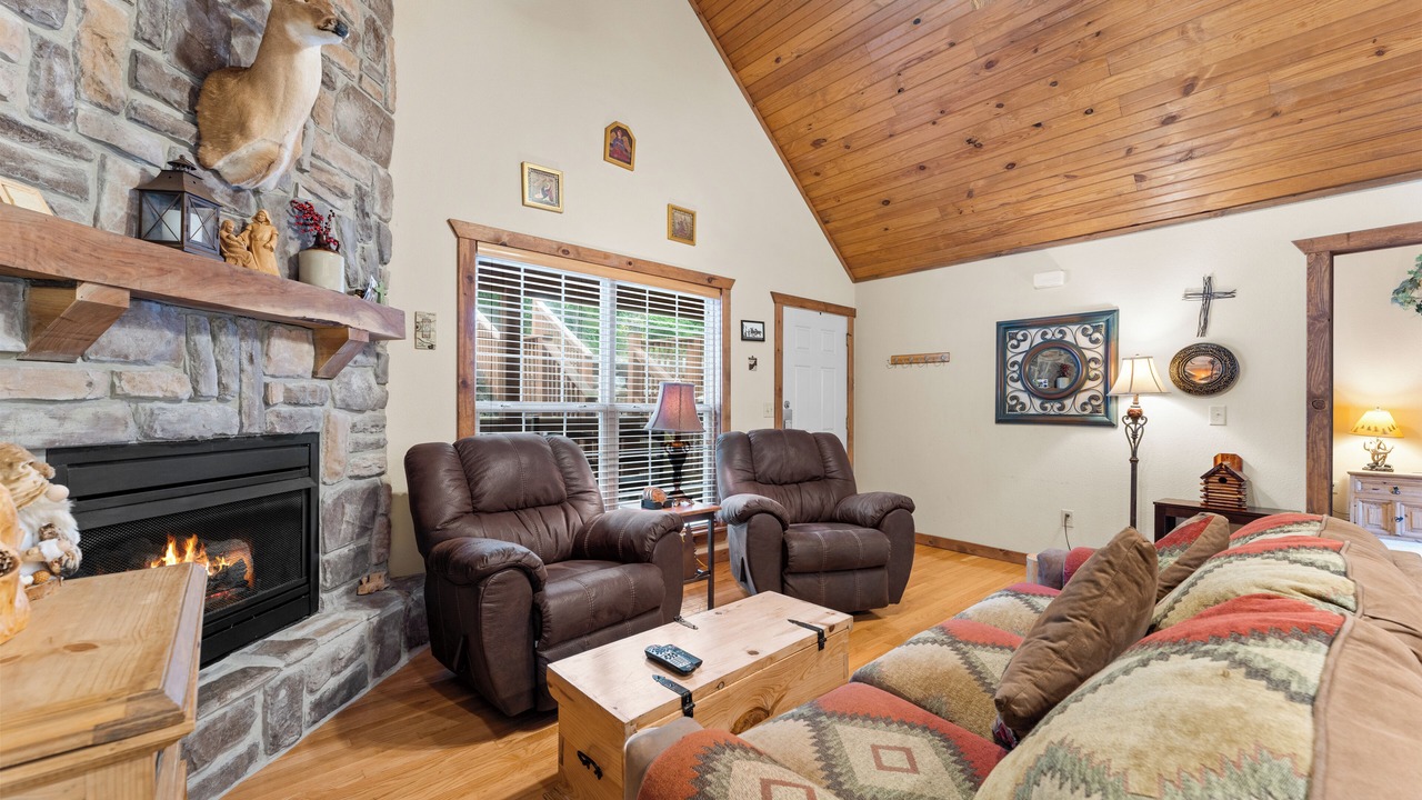 Photo of Livingroom in Branson West