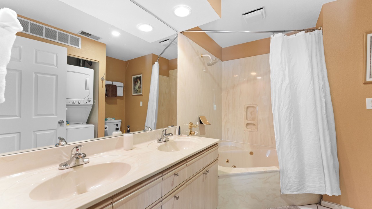 Photo of Bathroom in Branson
