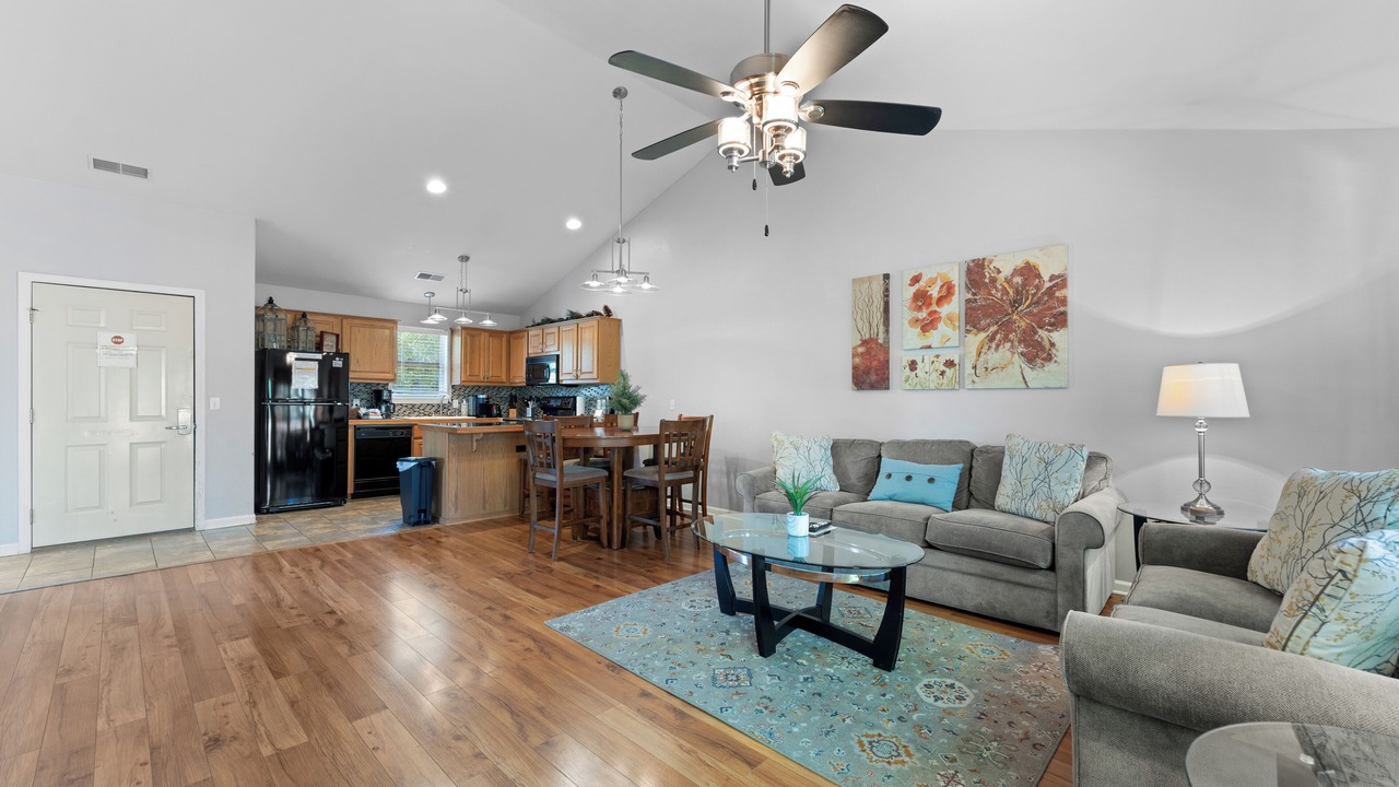 Photo of Livingroom in Branson West