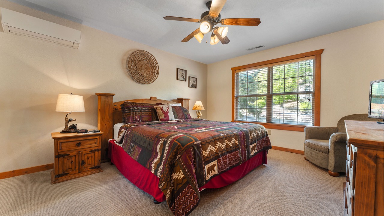 Photo of Bedroom in Branson West
