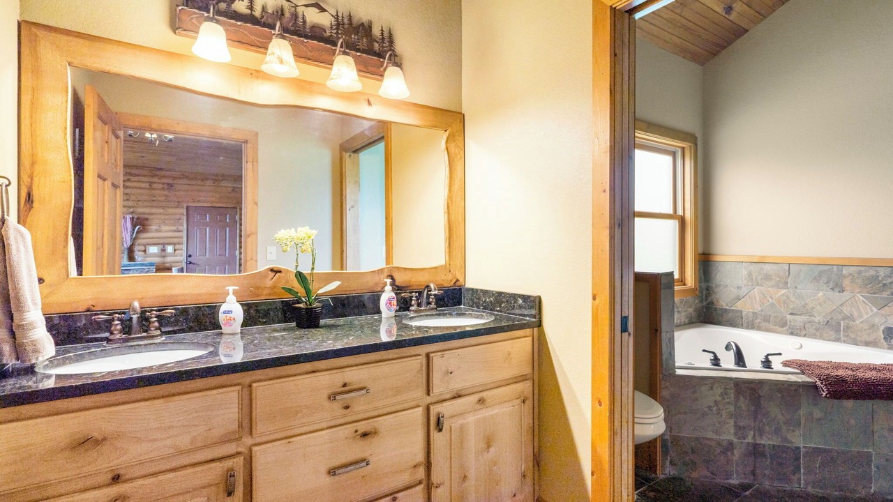 Photo of Bathroom in Lampe