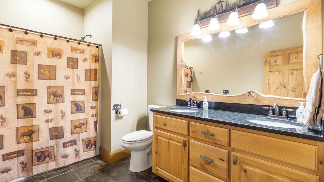 Photo of Bathroom in Lampe