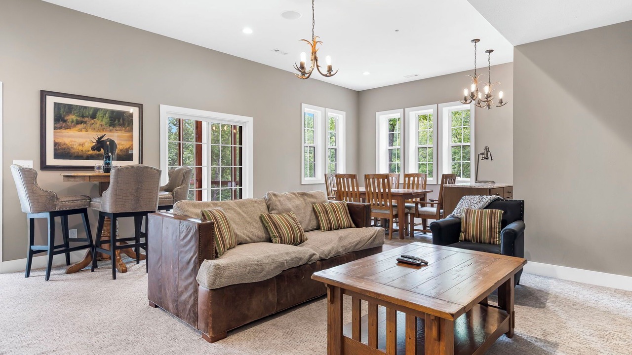 Photo of Livingroom in Ridgedale