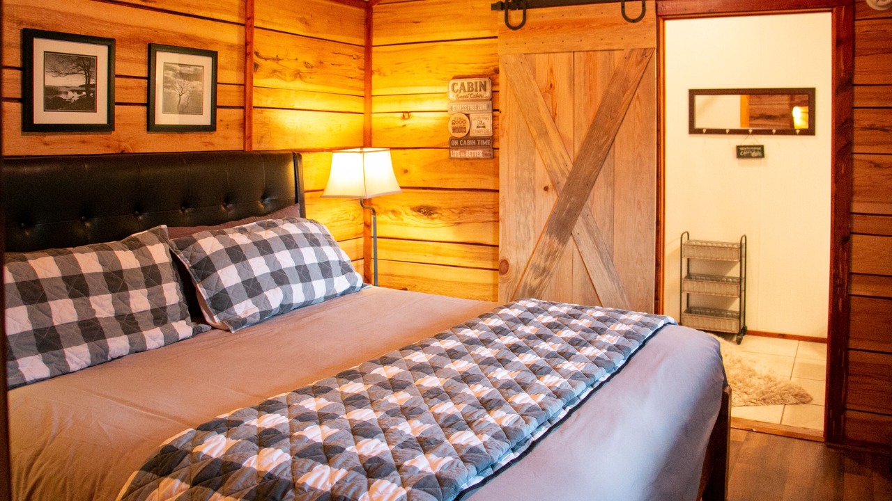 Photo of Bedroom in Hot Springs