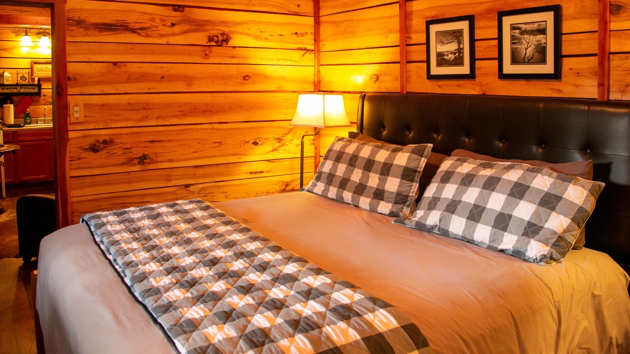 Photo of Bedroom in Hot Springs