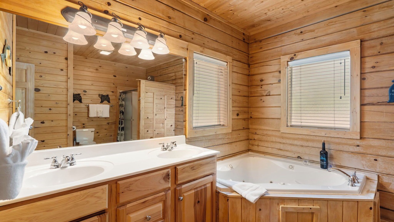 Photo of Bathroom in Big Cedars