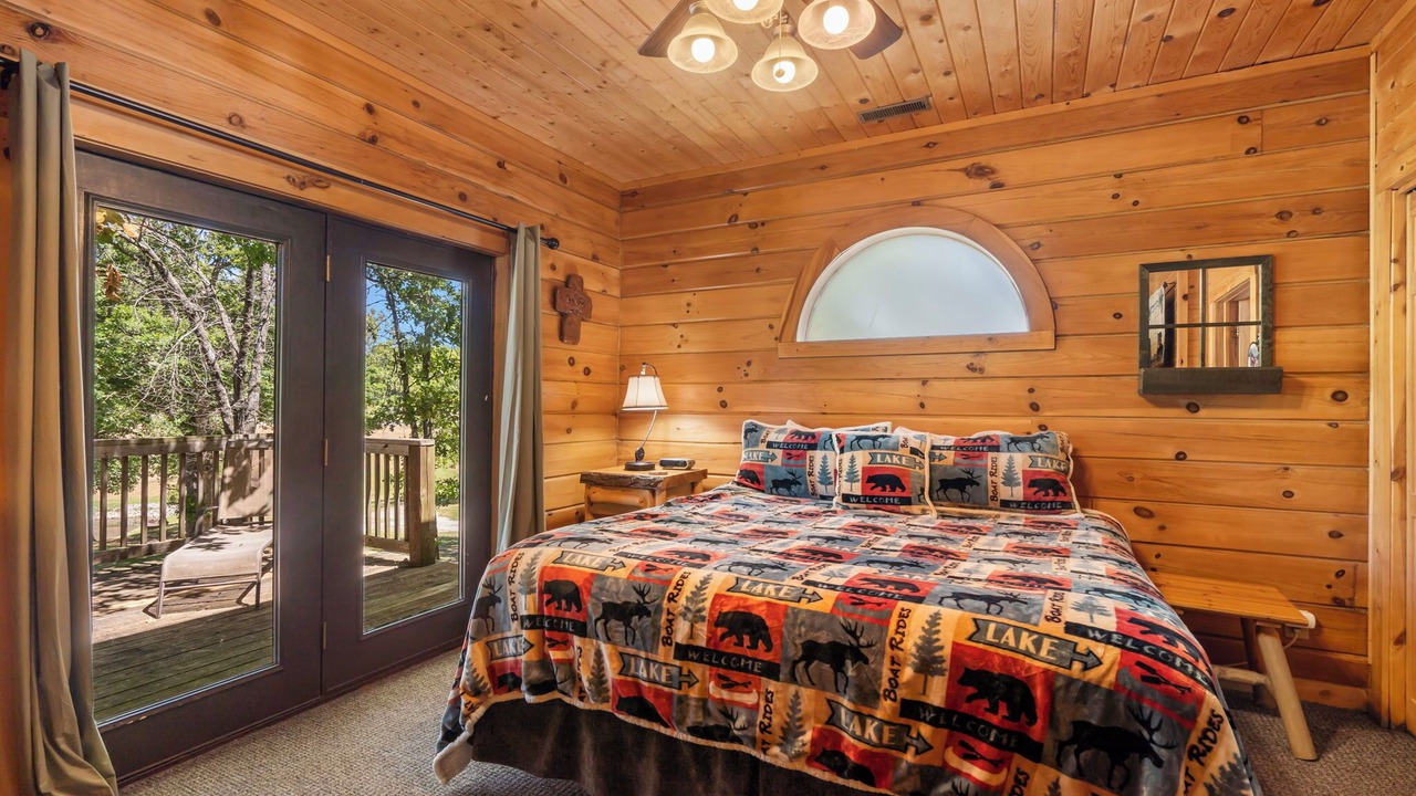 Photo of Bedroom in Big Cedars