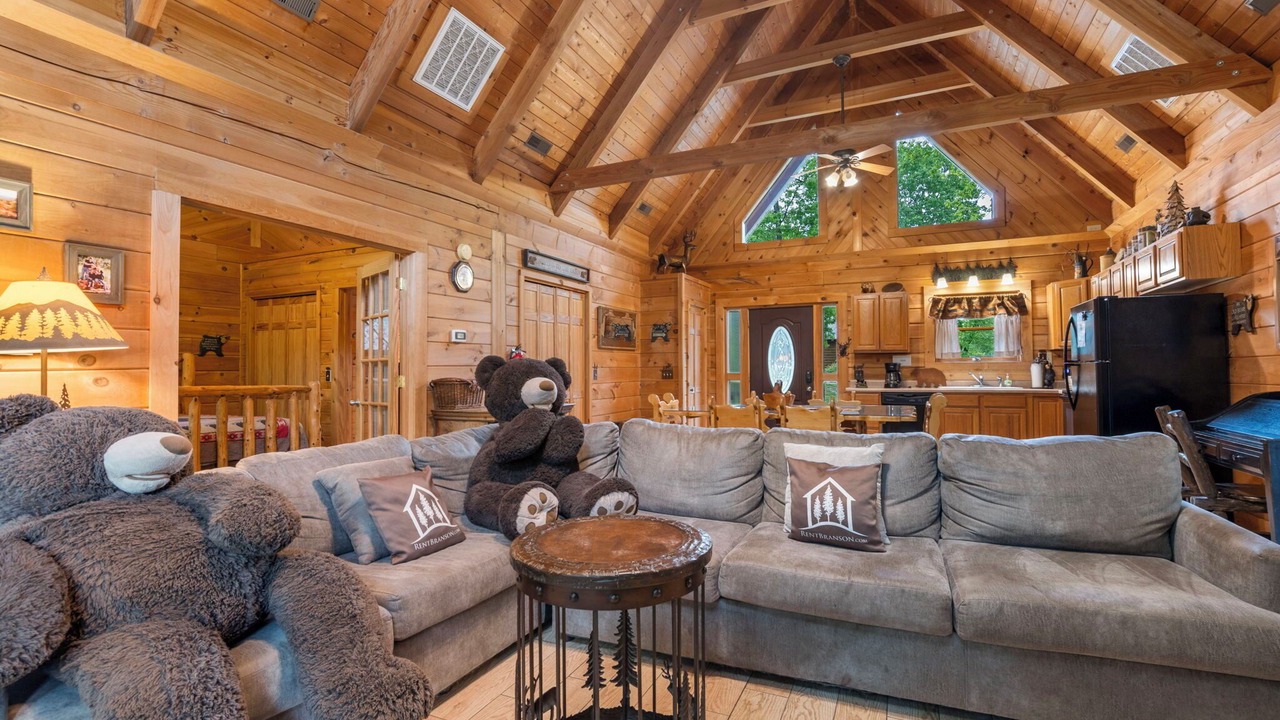 Photo of Livingroom in Branson Cedars