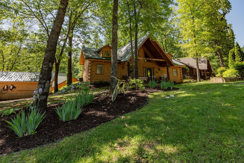 Photo of Outdoor in Branson Cedars