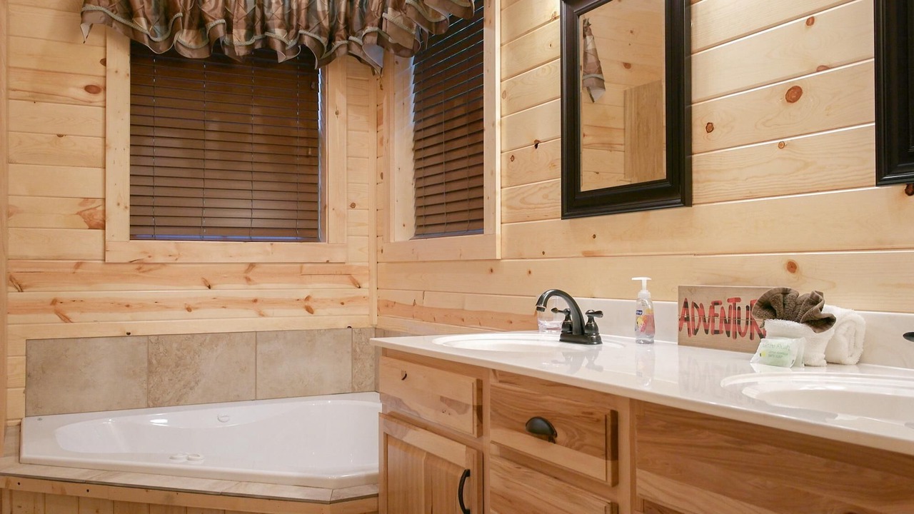 Photo of Bathroom in Ridgedale