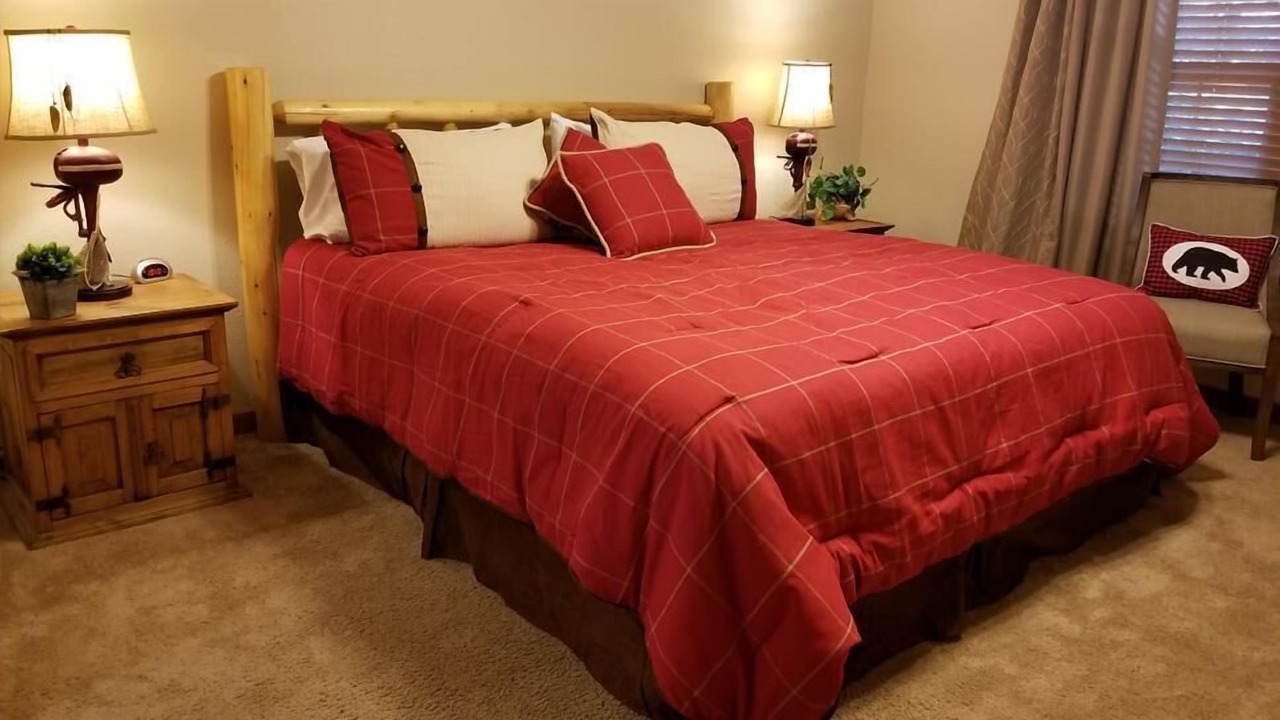 Photo of Bedroom in Branson West