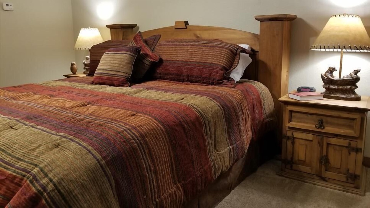 Photo of Bedroom in Branson West