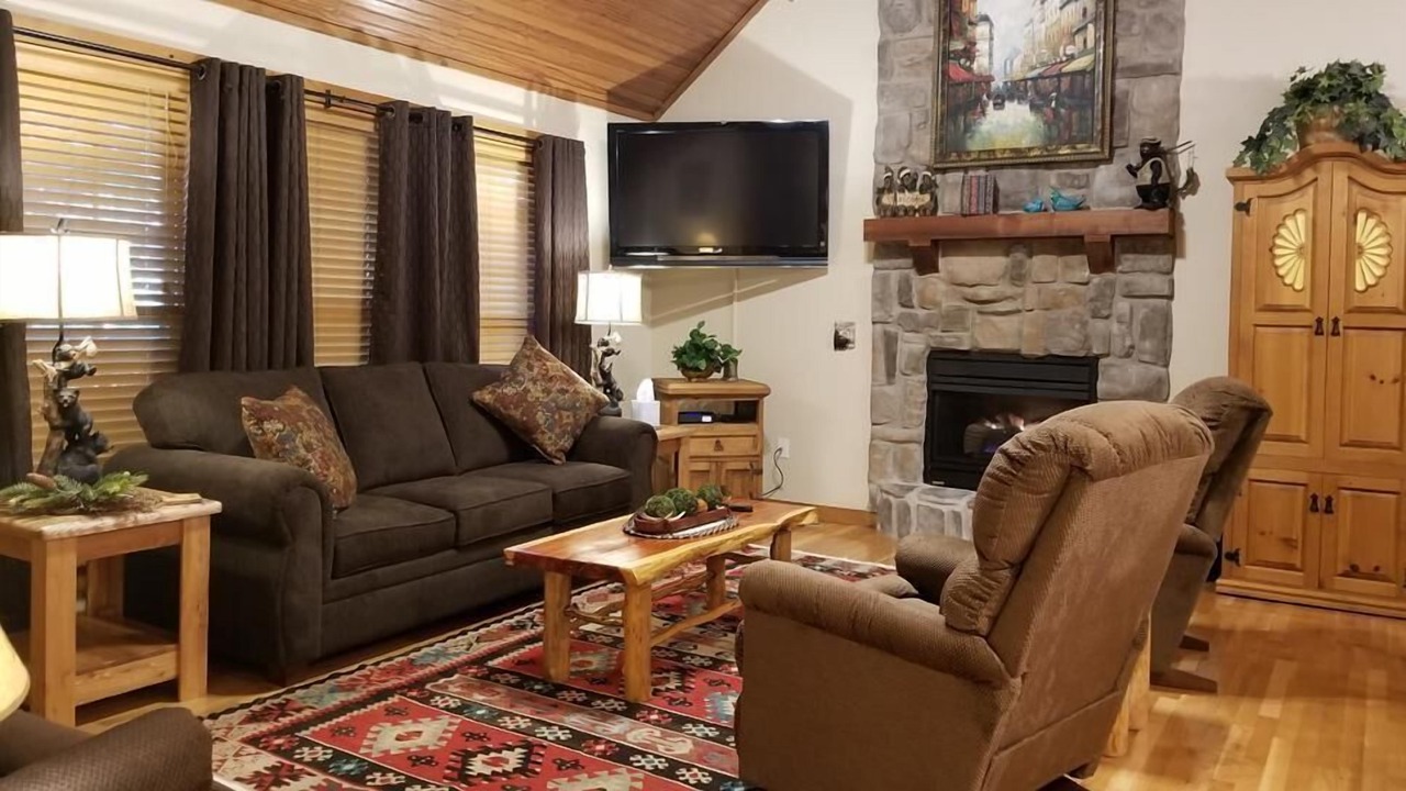 Photo of Livingroom in Branson West