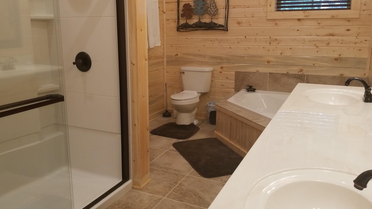 Photo of Bathroom in Ridgedale