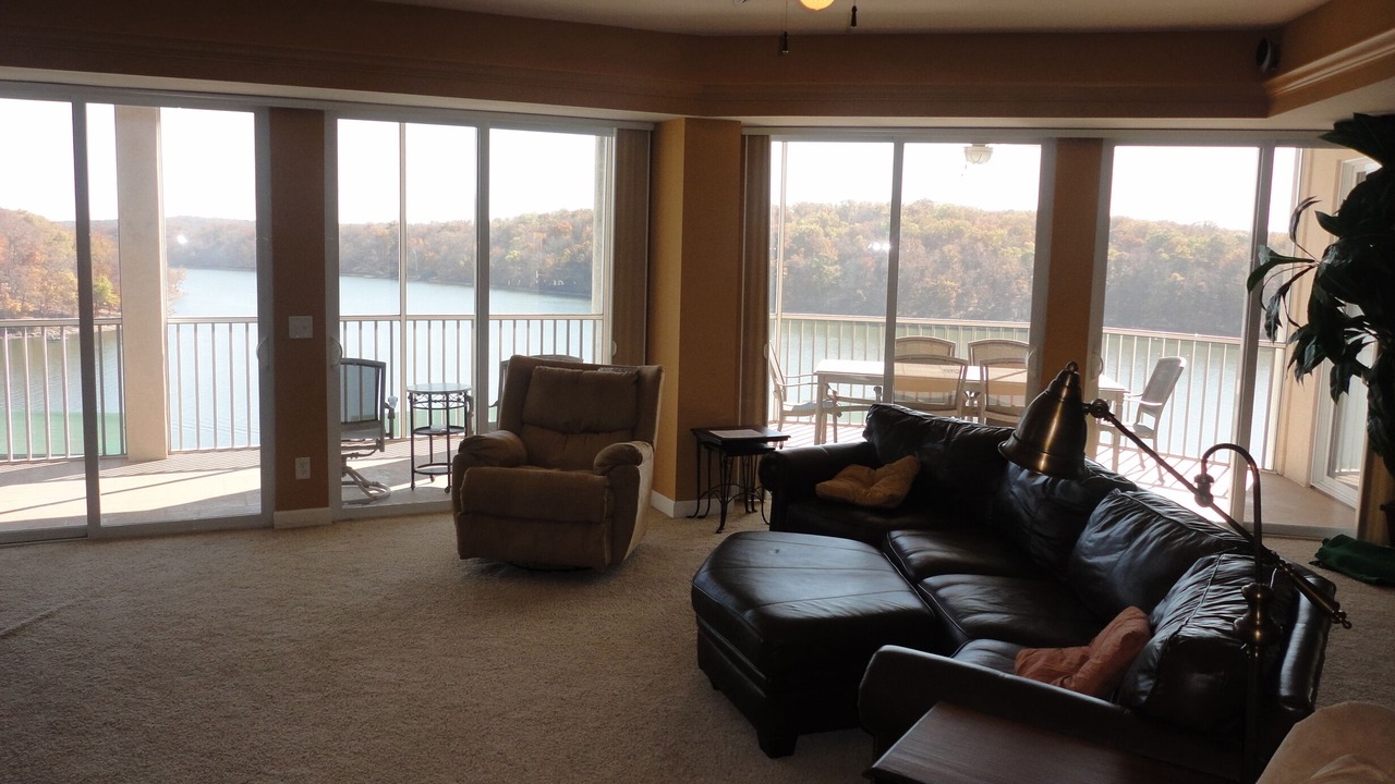 Photo of Livingroom in Osage Beach
